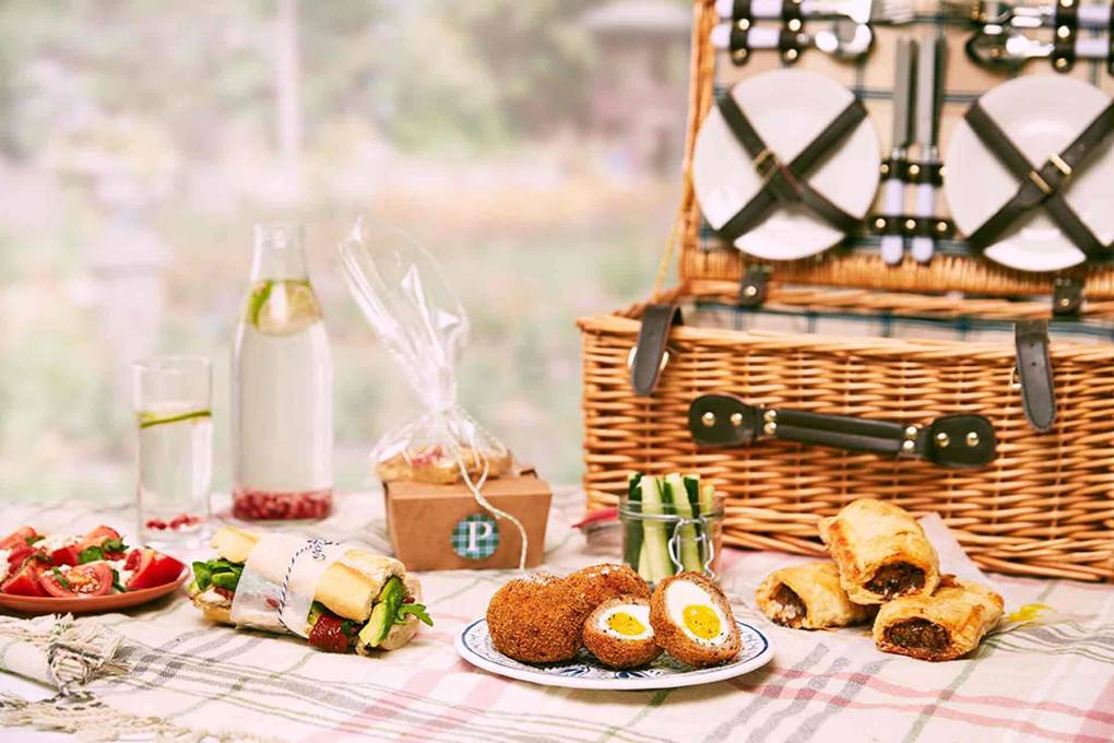 Luxury ReadyMade Picnic Hampers In London Tatler