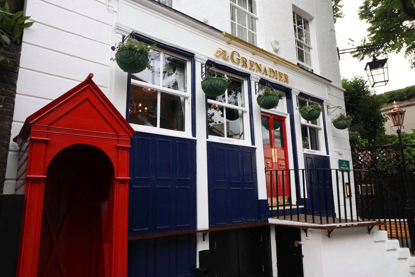 The Best London Pubs To Visit For Drinks, Food & Outdoor Dining | Tatler