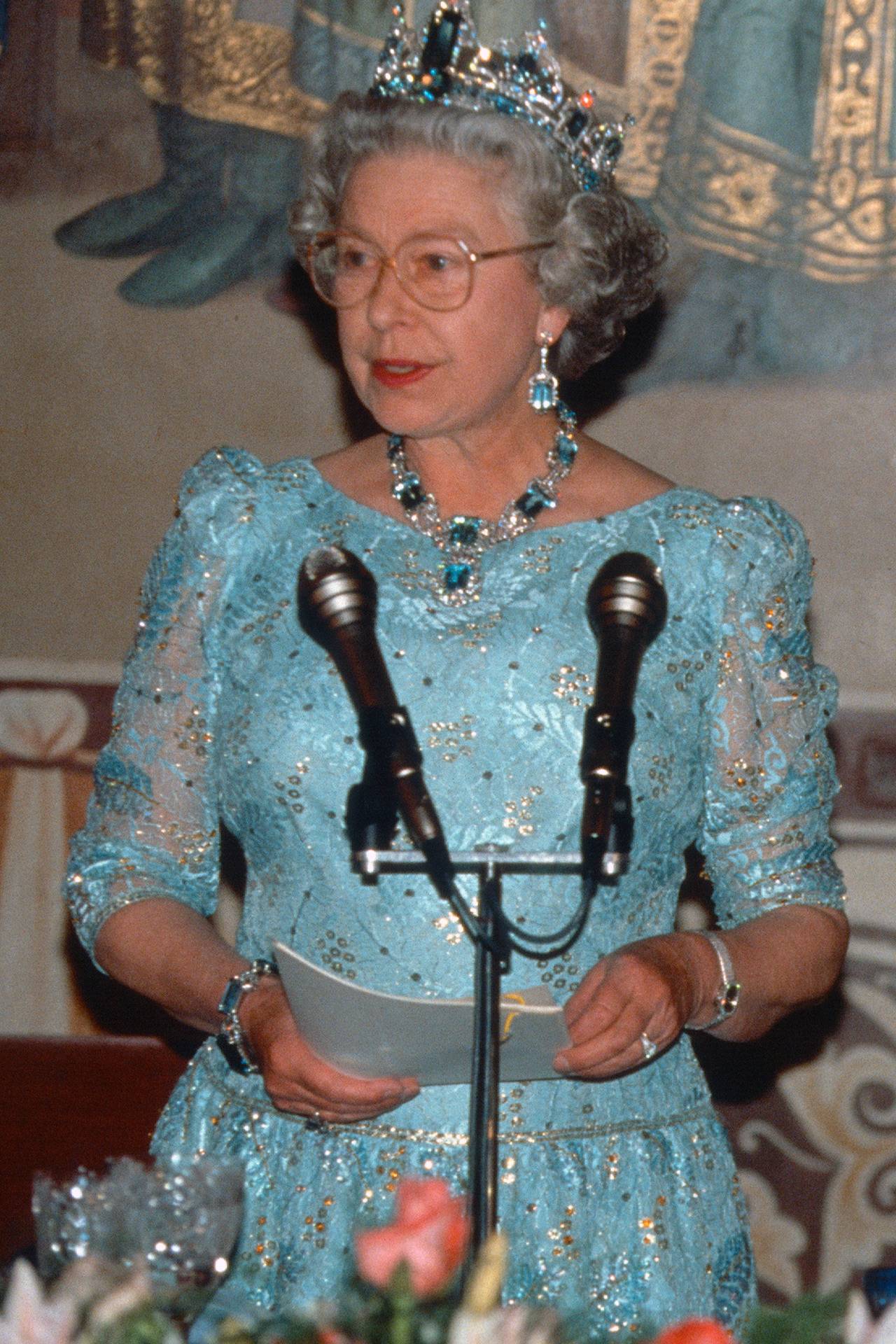 Queen Elizabeth Ii S Jewellery Collection Tatler
