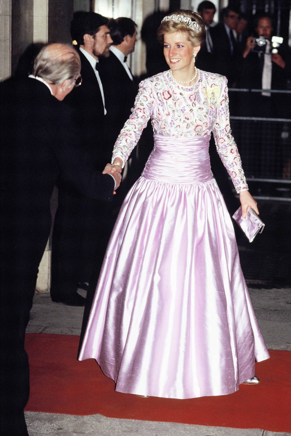 10 Princess Diana fashion moments we would like to see on The Crown ...