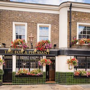 Duke and Duchess of Sussex enjoy pub Sunday lunch | Tatler