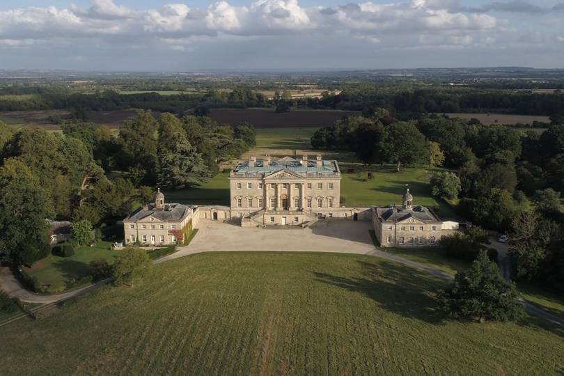 Kirtlington Park: the ultimate English stately home staycation for £28,000 a week - Vimarsana News