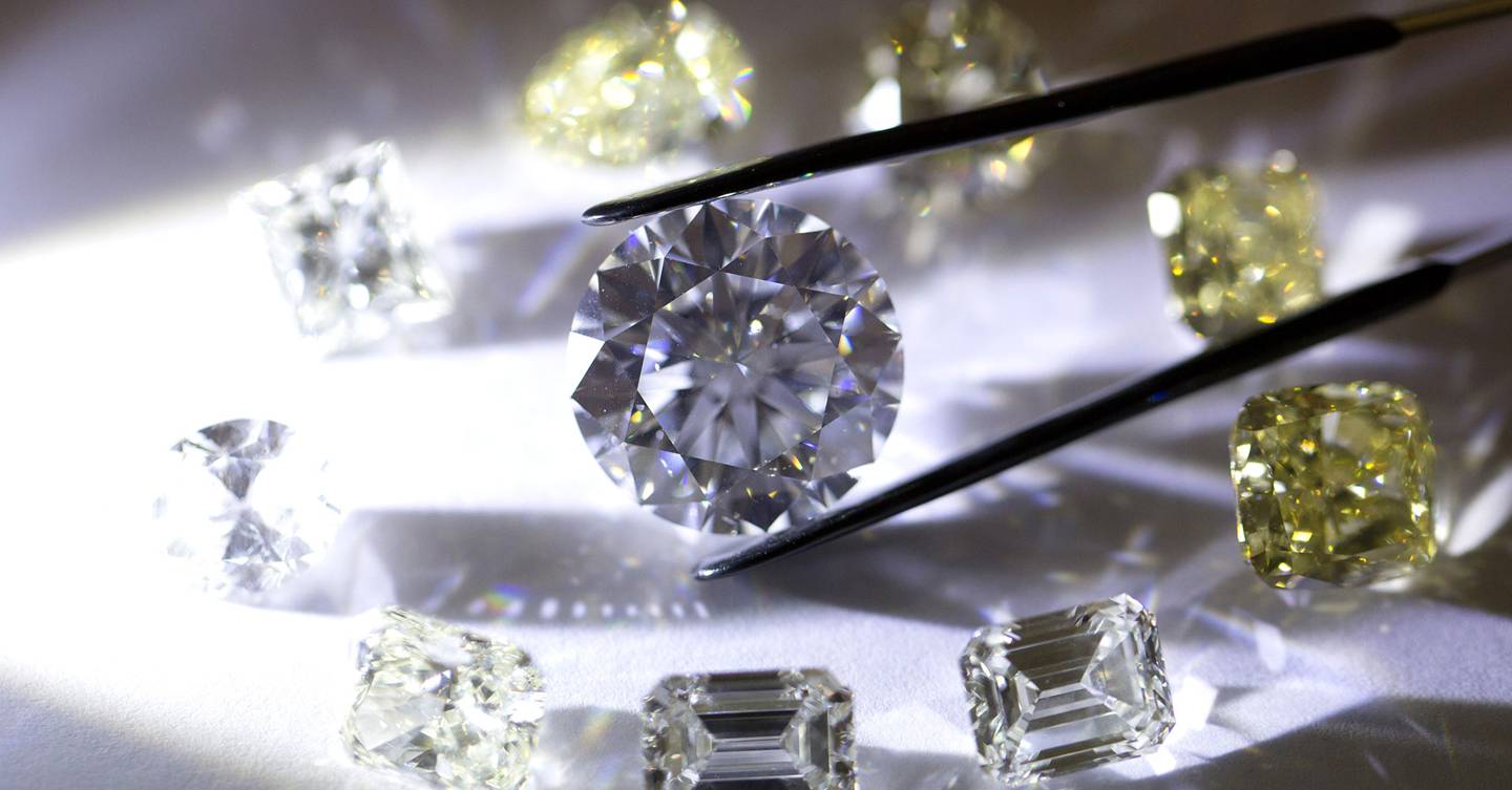 How to spot fake diamonds, according to an expert