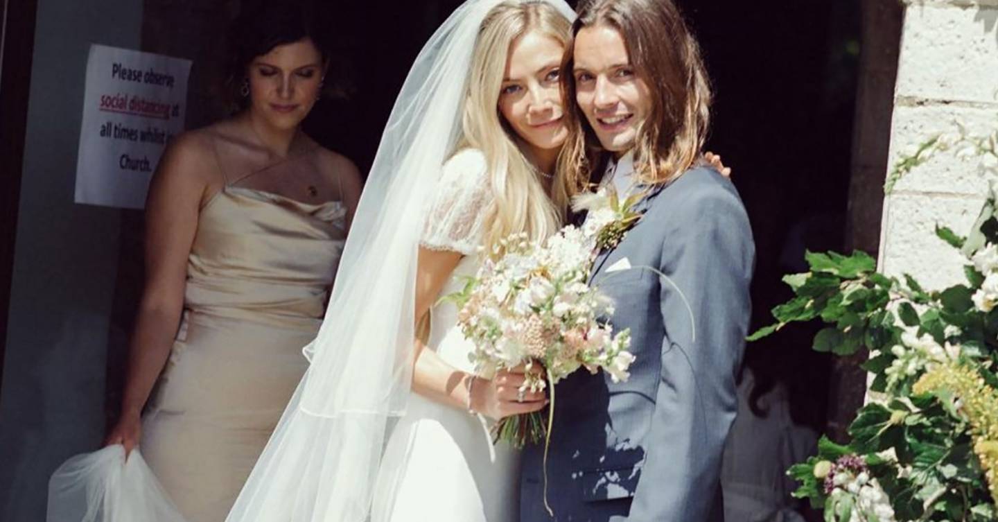 Lady Clara Paget Weds Oscar Tuttiett In Chic Country Wedding Tatler