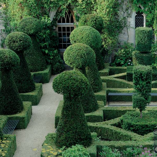 English Gardens: From the Archives of Country Life Magazine – Book