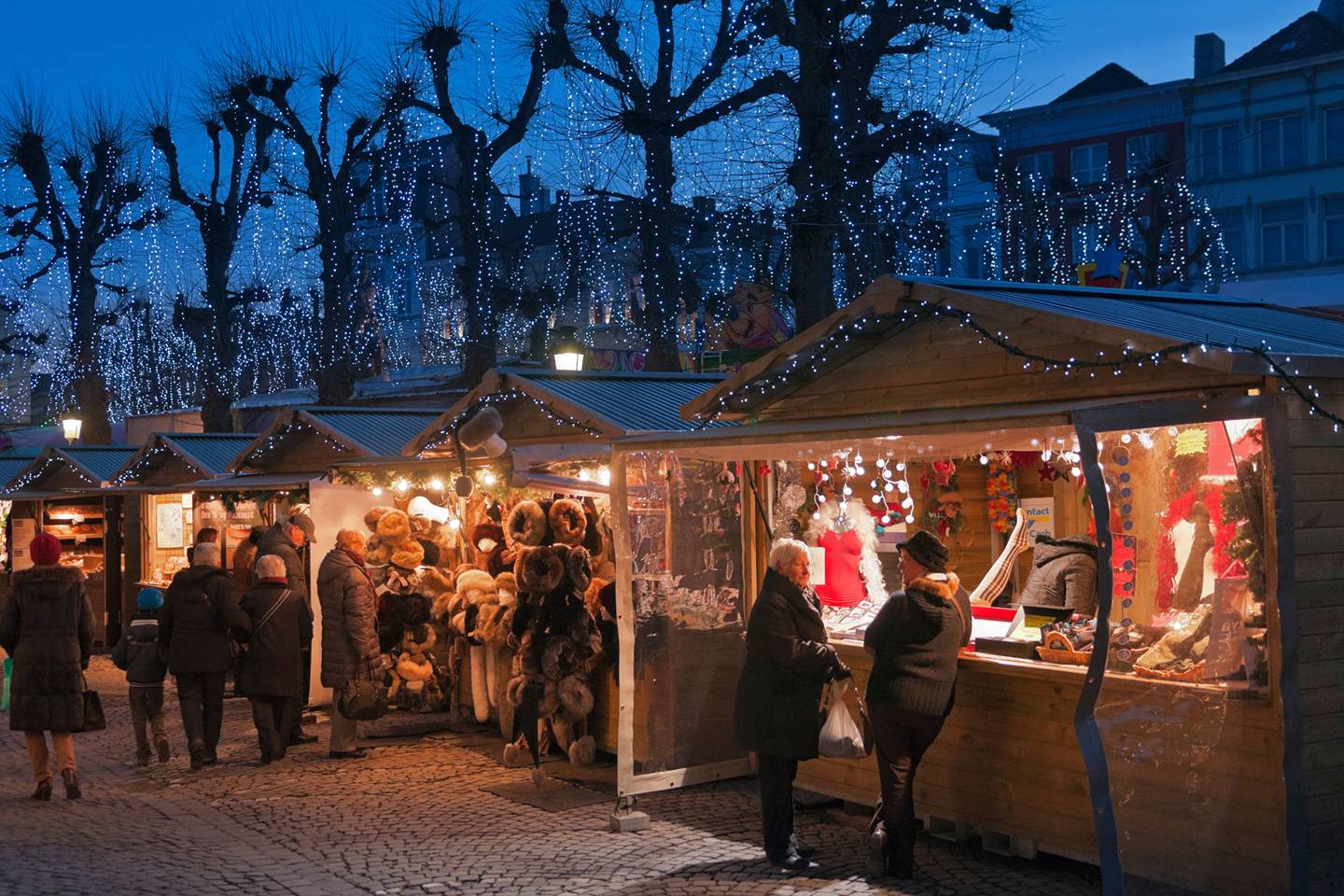 Bruges Christmas market: Tatler Guide to exploring Bruges at Christmas ...
