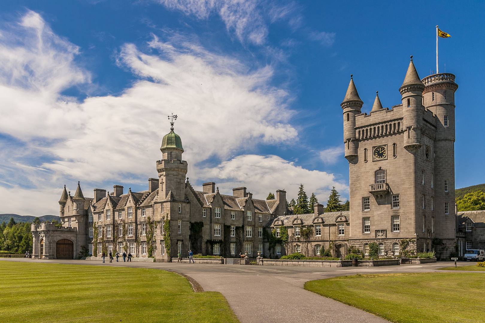 The Queen To Leave Balmoral Early To Resume Duties In Person Tatler