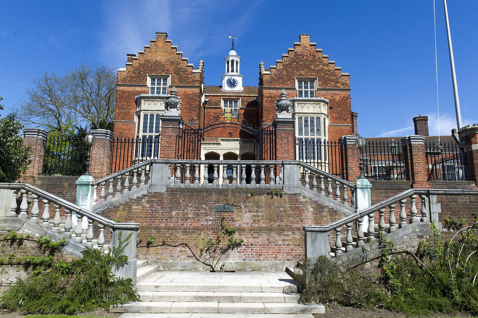 Harrow School Shuts After Pupil Catches Coronavirus Tatler
