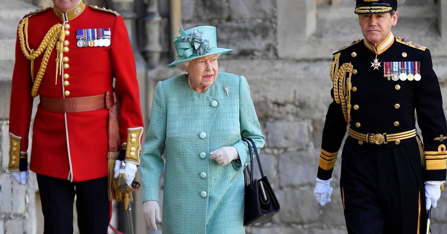 Queen's servant Adam Canto steals £100,000 of items from Buckingham