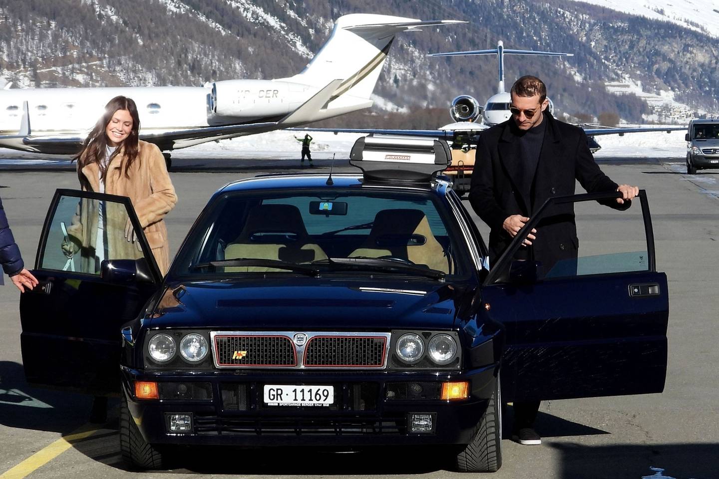 Dasha Zhukova and Stavros Niarchos arrive in St. Moritz for second