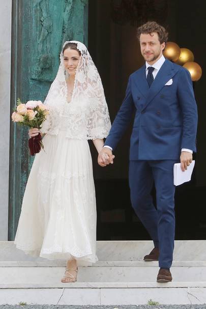 dolce and gabbana wedding dress