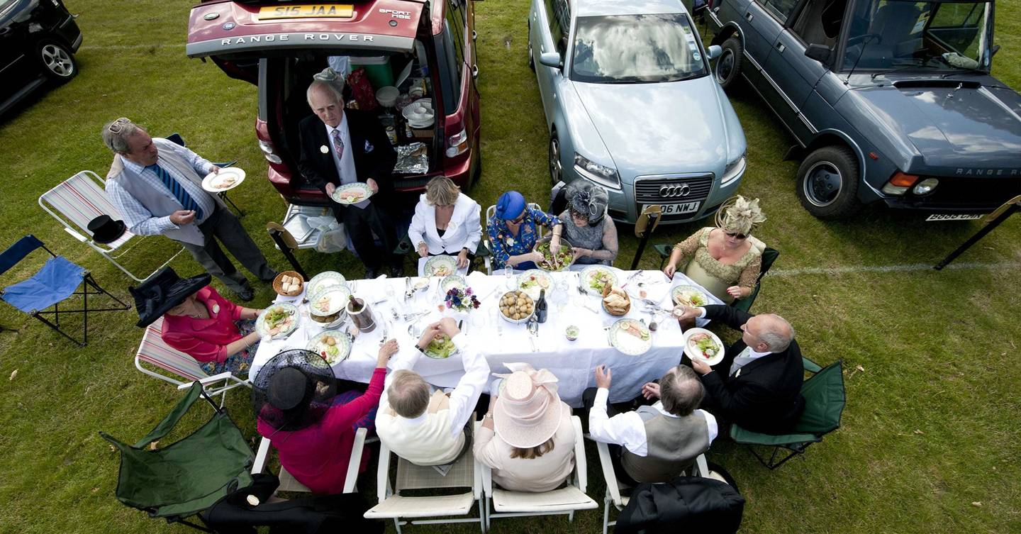 A guide to picnics during the Season posh picnics Ascot