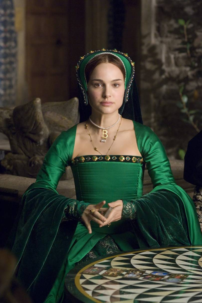 Famous Necklace Anne Boleyn Portrait Golden ‘B’ Pendant | Tatler