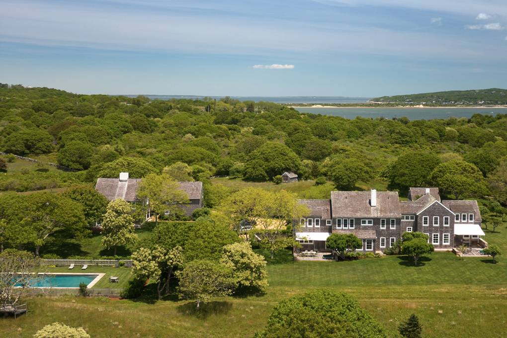 Jackie Kennedy’s Martha’s Vineyard estate is on sale for over £51.2