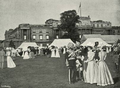 How the Queen's Garden Party looked in the past