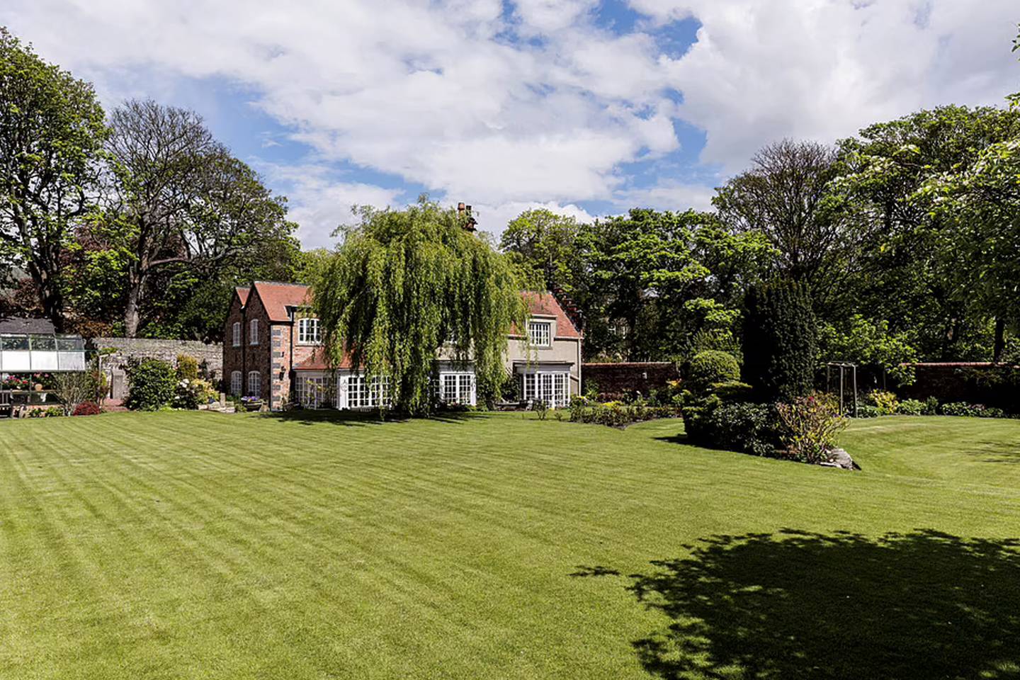 The cottage that inspired Lewis Carroll's Alice in Wonderland is up for