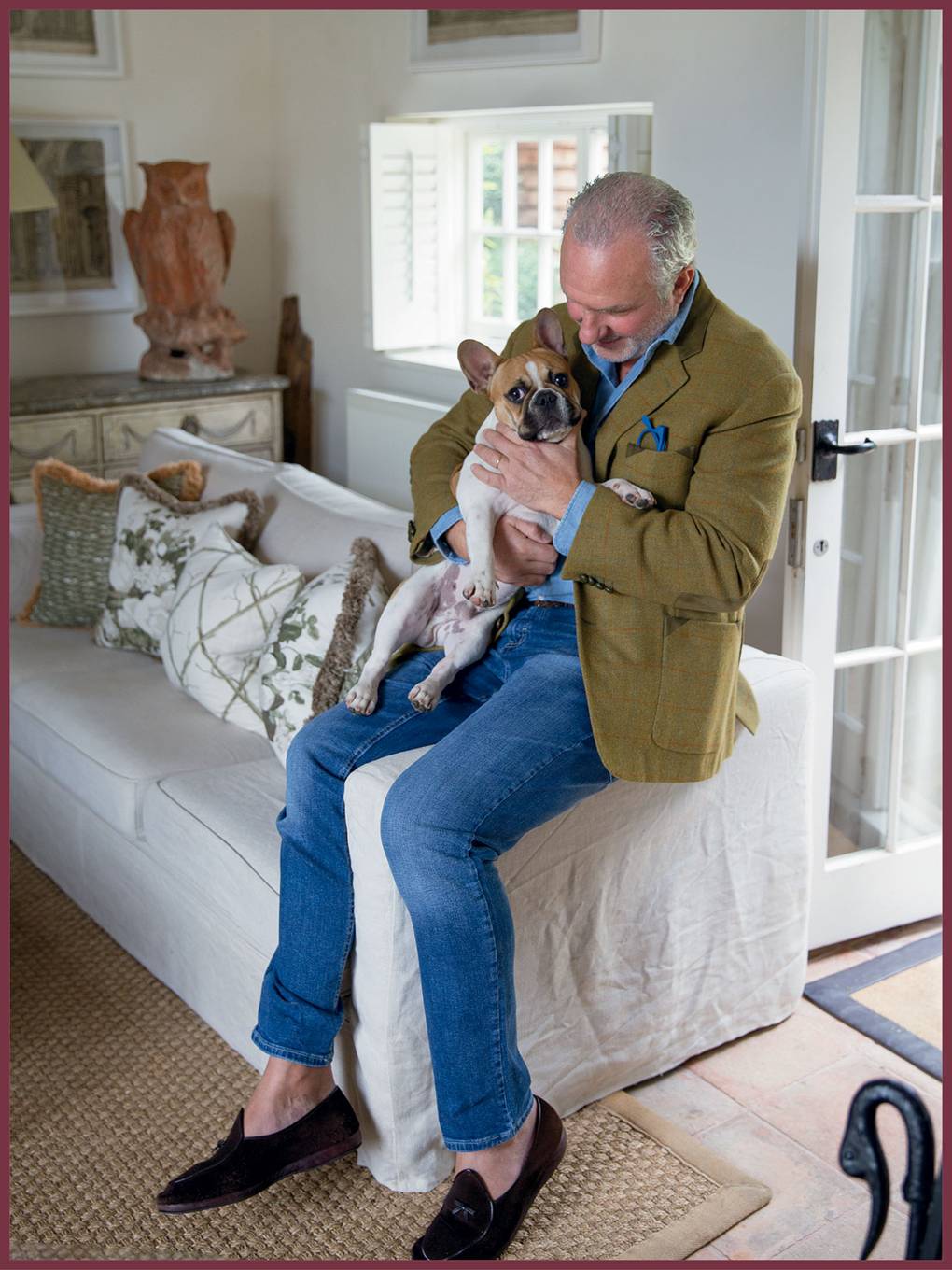 At Home in the English Countryside Designers and their Dogs by Susanna