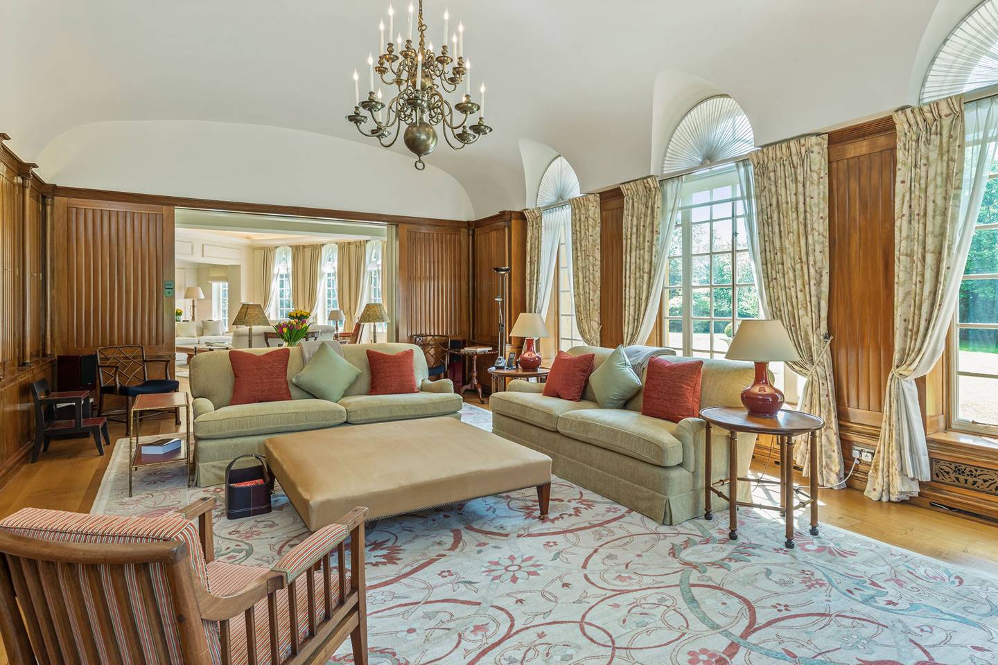 Inside Hamstone House in St George’s Hill, Surrey, the most glamorous ...