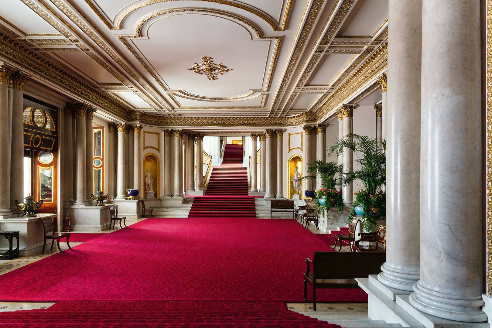A Look Inside Buckingham Palace And Its Extraordinary