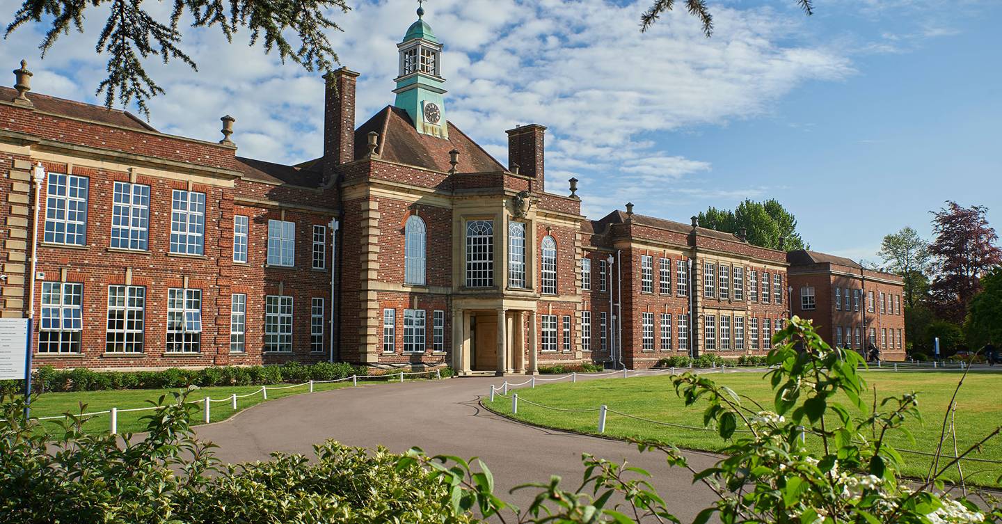 Headington School Public School Fees & Results: 2021 Tatler Schools ...