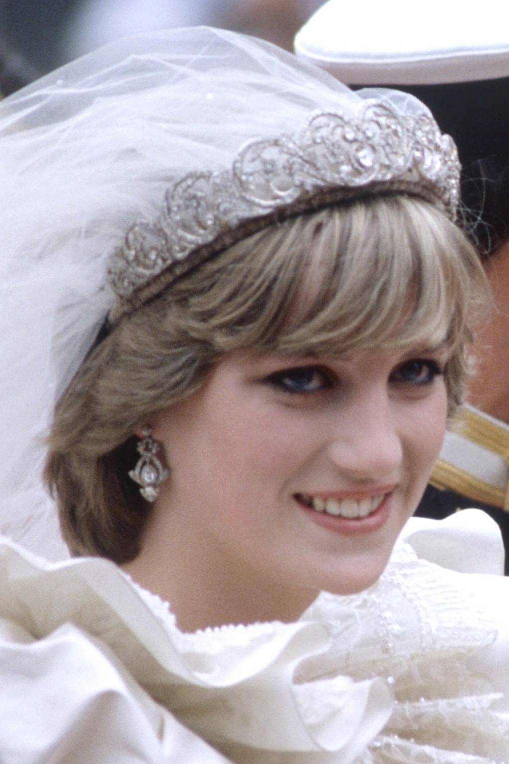 Princess S Diana S Wedding Day Tiara Details Tatler