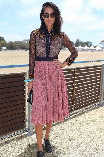 mid length pleated skirts make you look fat
